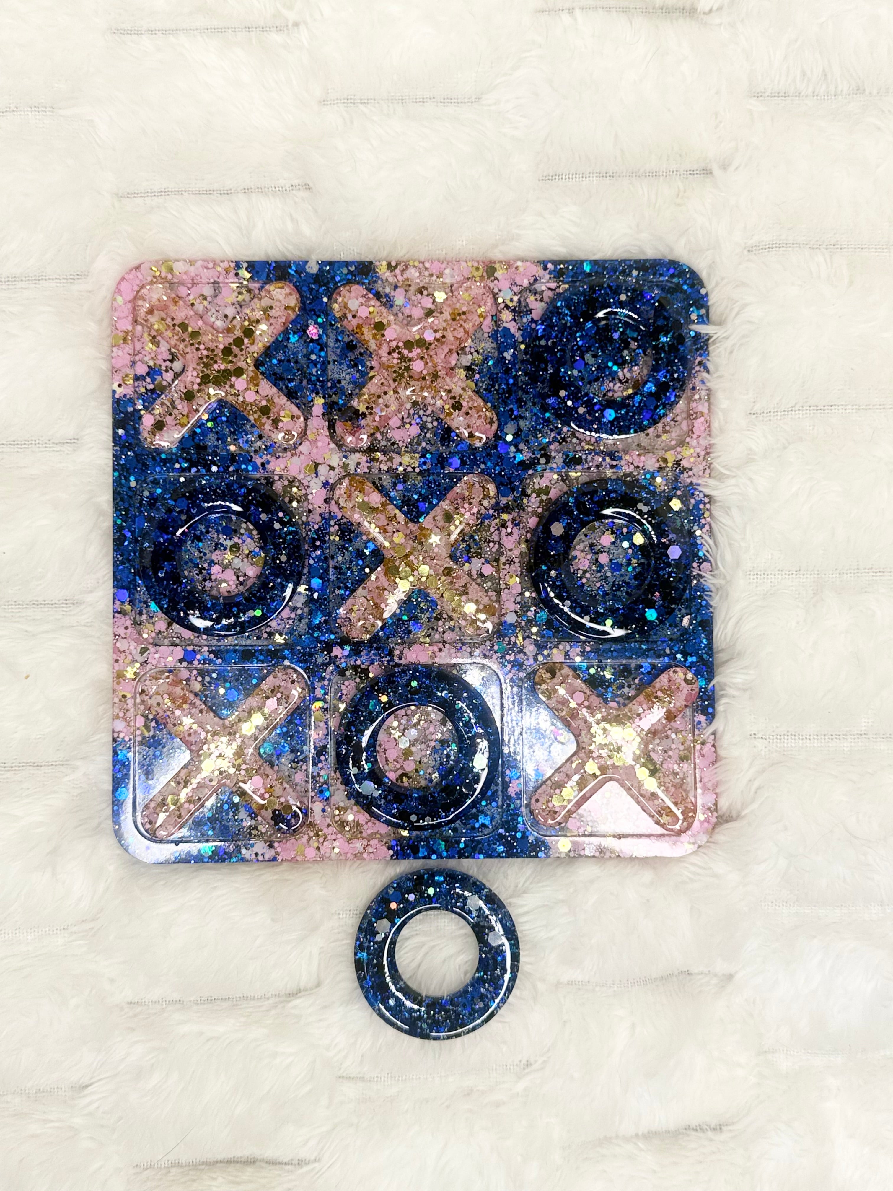 Pink & Blue Glitter Tic Tac Toe Game